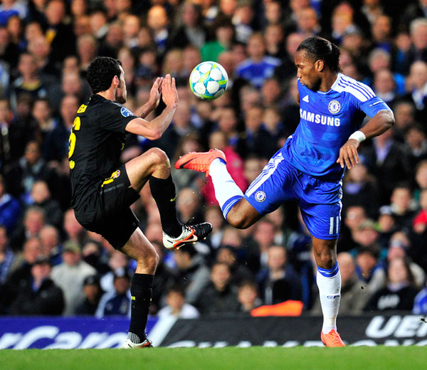 AYX-包含德罗巴在日本队比赛中突破纪录，精彩发挥引发热议！的词条